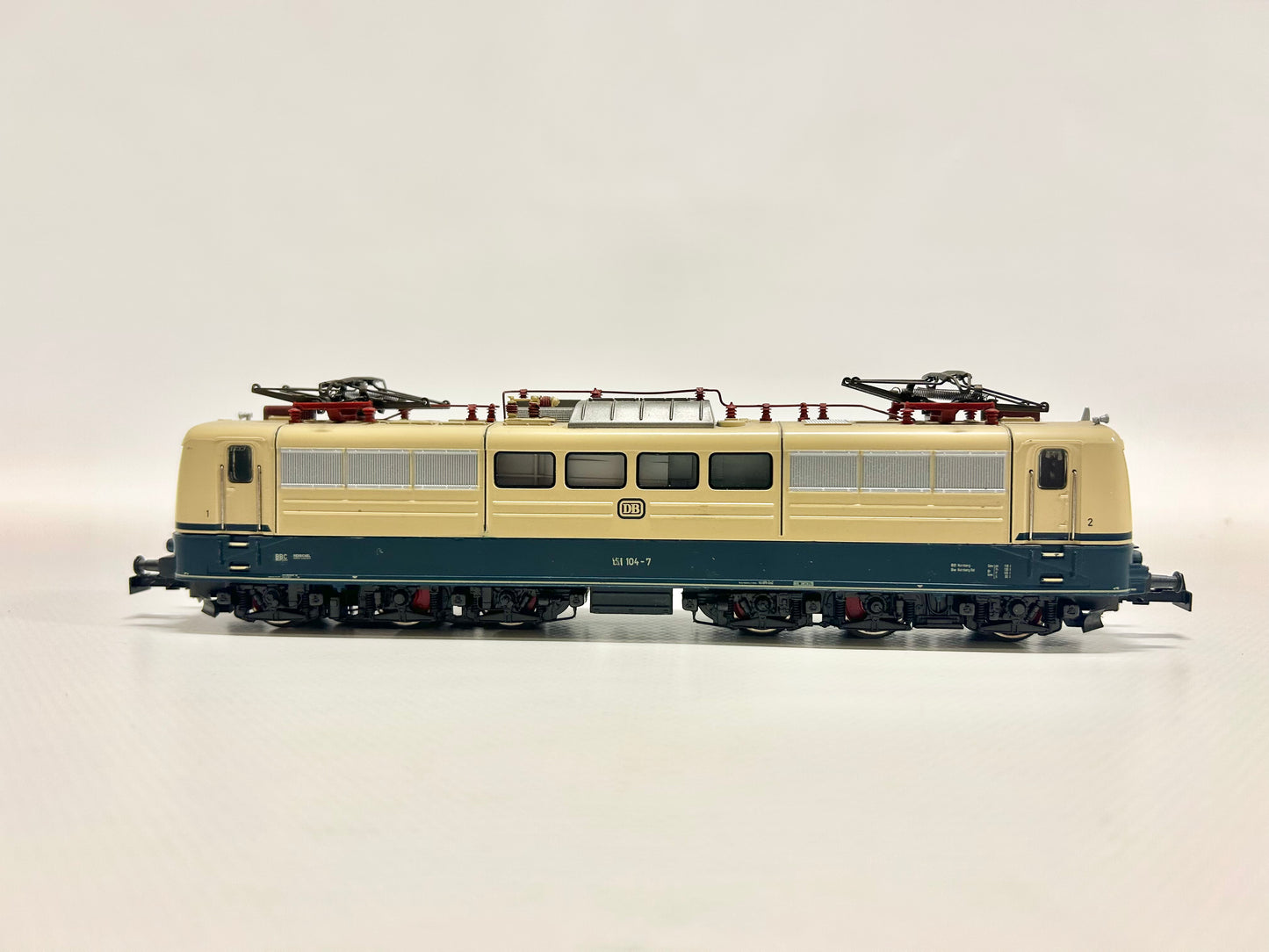 Märklin 3058 E-Lok Br 151 104-7 Güterzuglokomotive DB AC H0