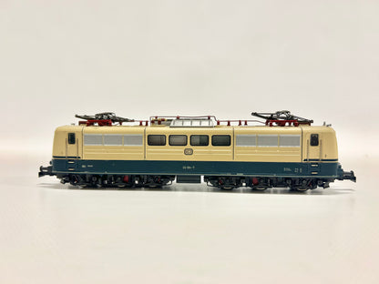 Märklin 3058 E-Lok Br 151 104-7 Güterzuglokomotive DB AC H0