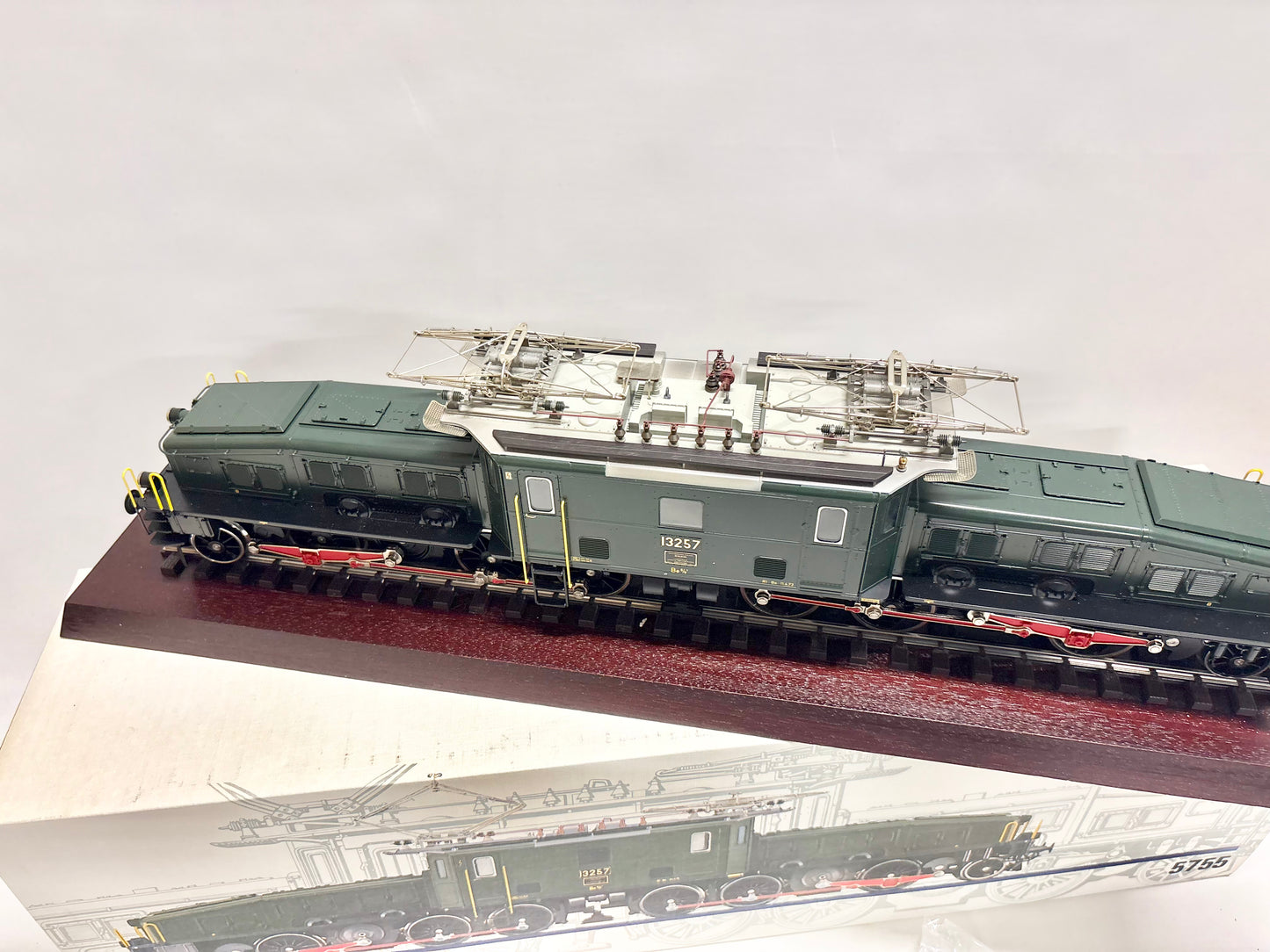 Märklin 5755 E-Lok Be 6/8 13253 Krokodil ÖGEG Spur 1