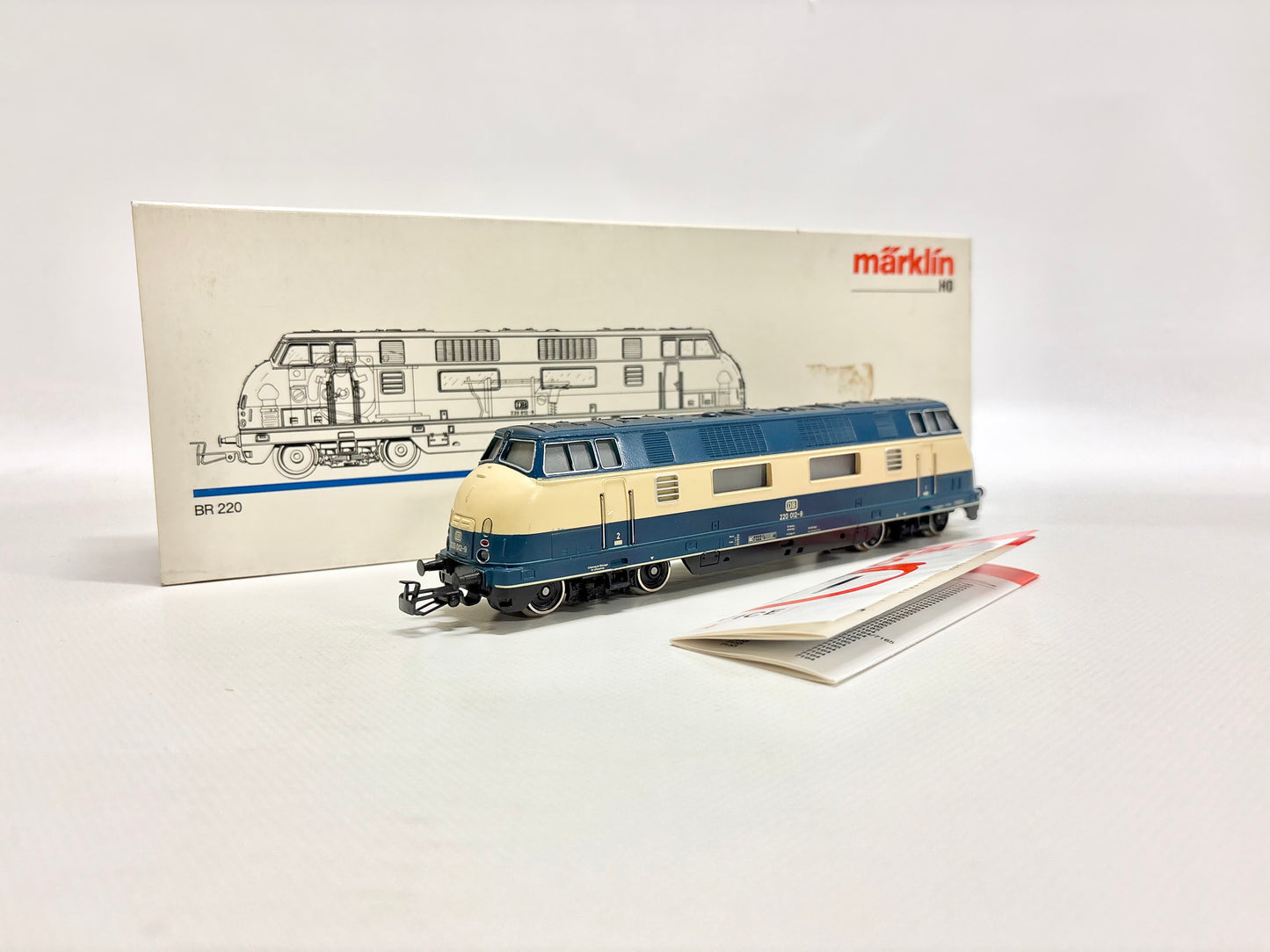 Märklin 3081 Diesellok Br 220 012-9 DB AC H0