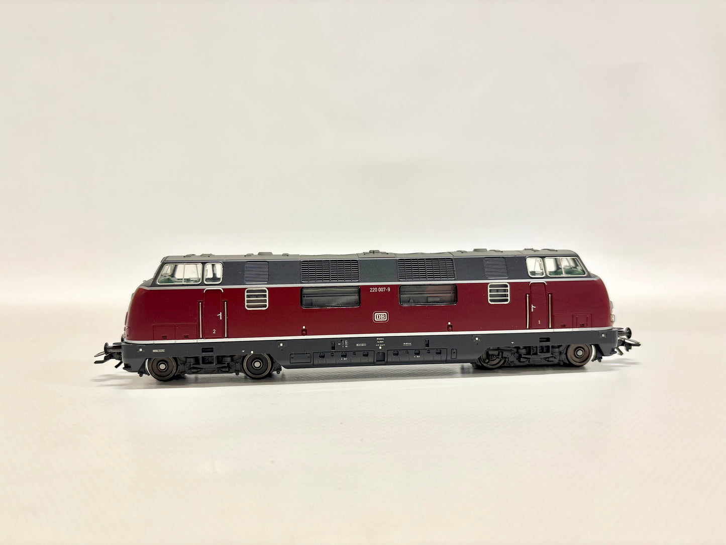 Märklin 3780 Digital Br 220 007-9 DB AC H0