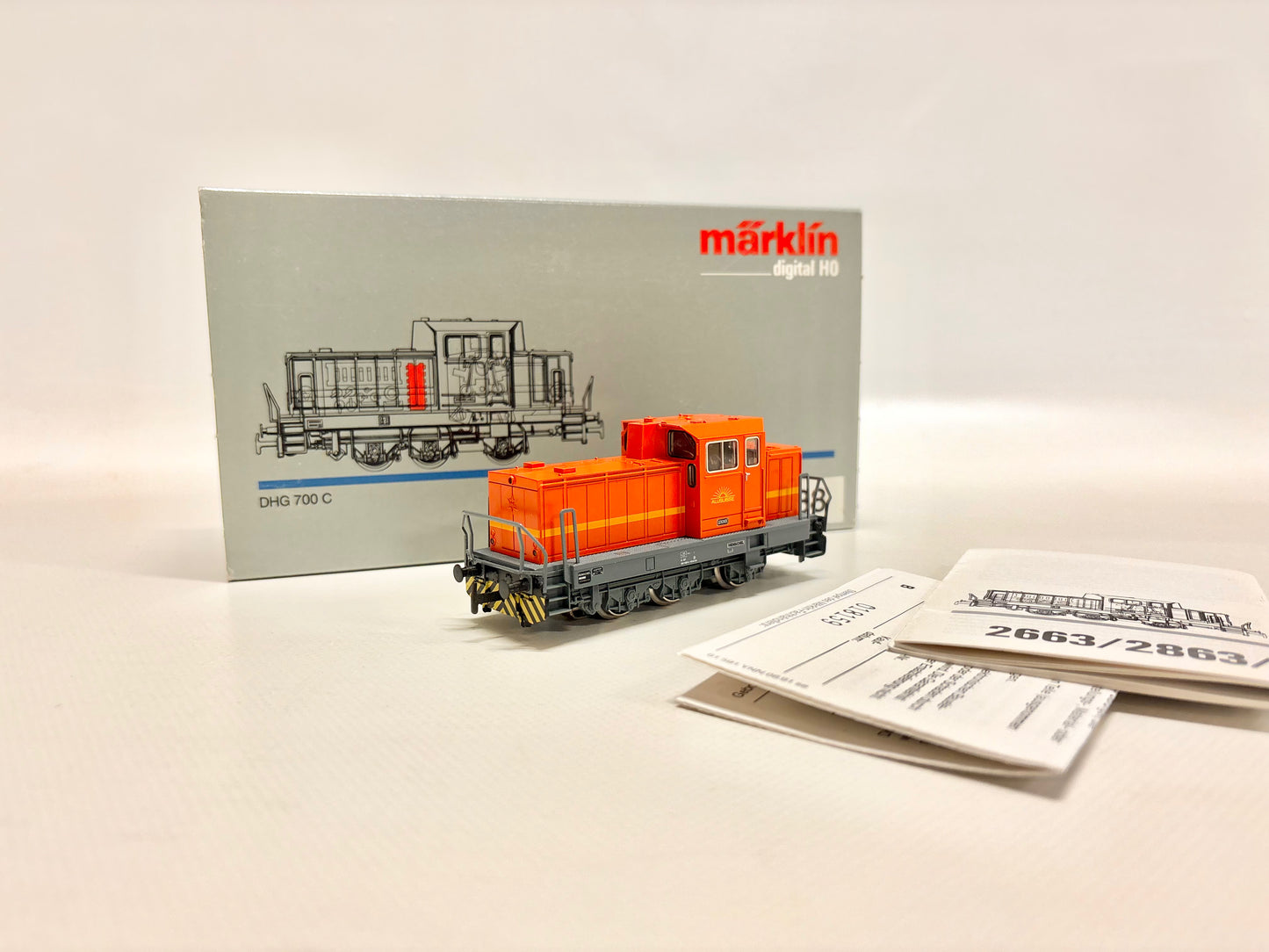 Märklin 83688 Digital Diesellok DHG 700C "Alusuisse" AC H0