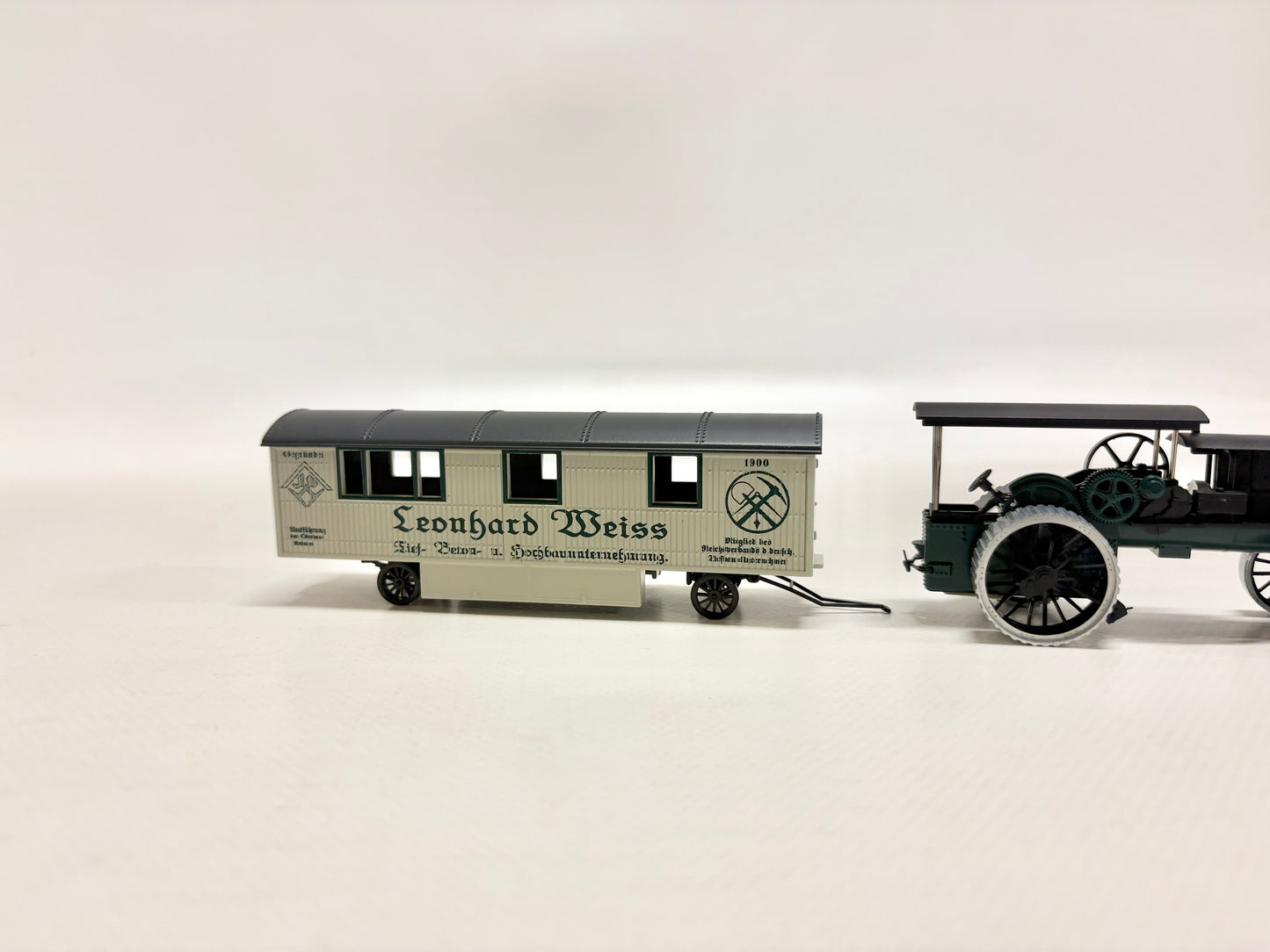Märklin 1883 Diesel Lokomobile mit Werkstattwagen H0