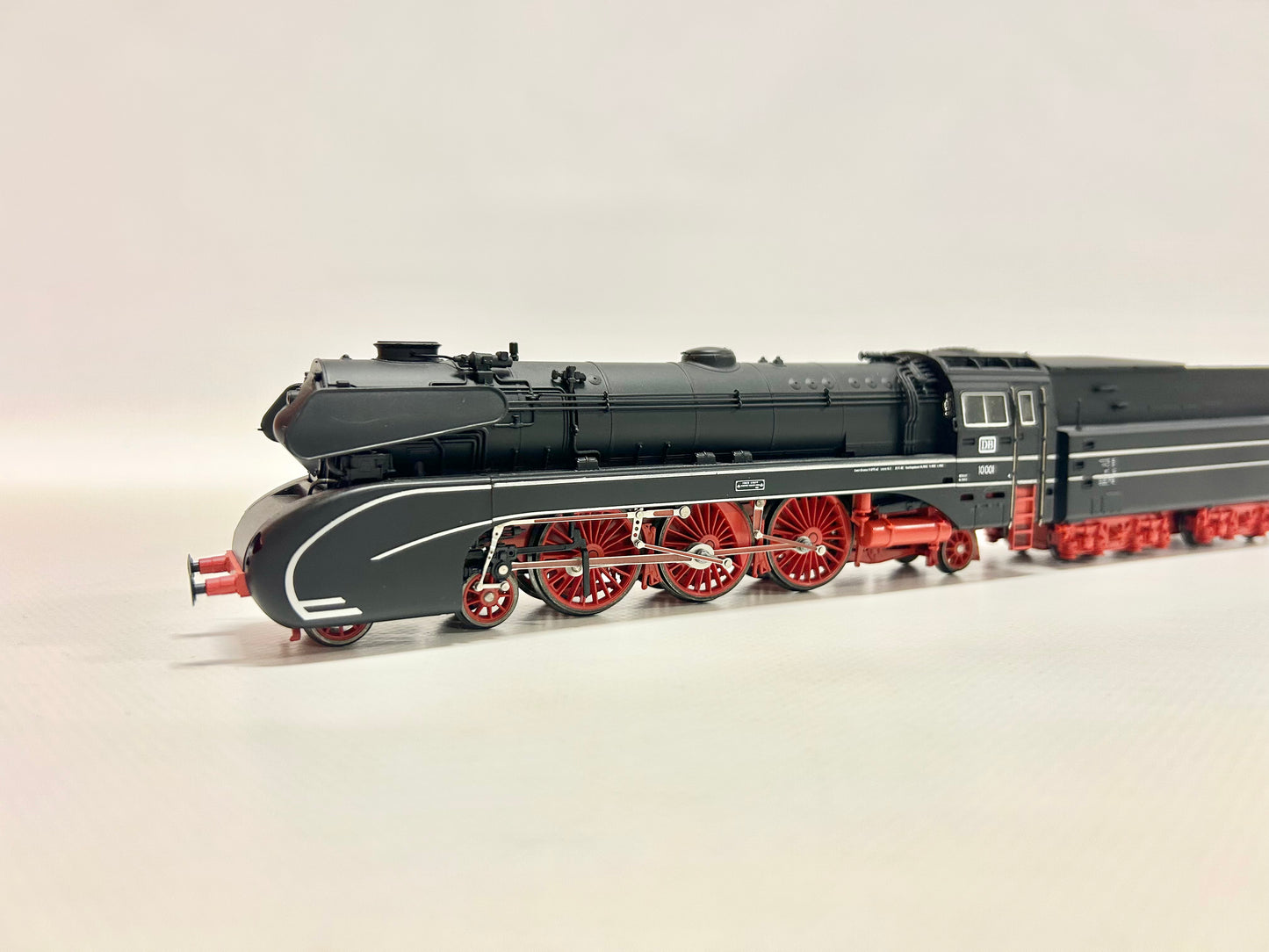 Rivarossi 1323 Dampflok Br 10 001 Stromlinienlok DC H0