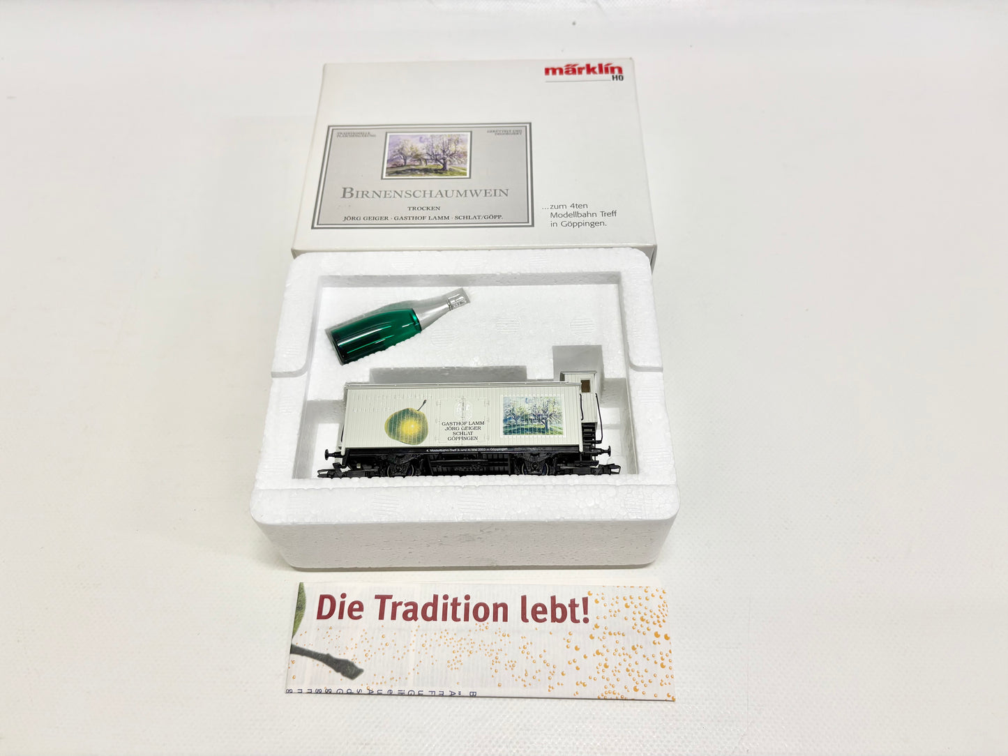 Märklin 48930 Gedeckter Güterwagen mit Bremserhaus Birnenschaumwein AC H0