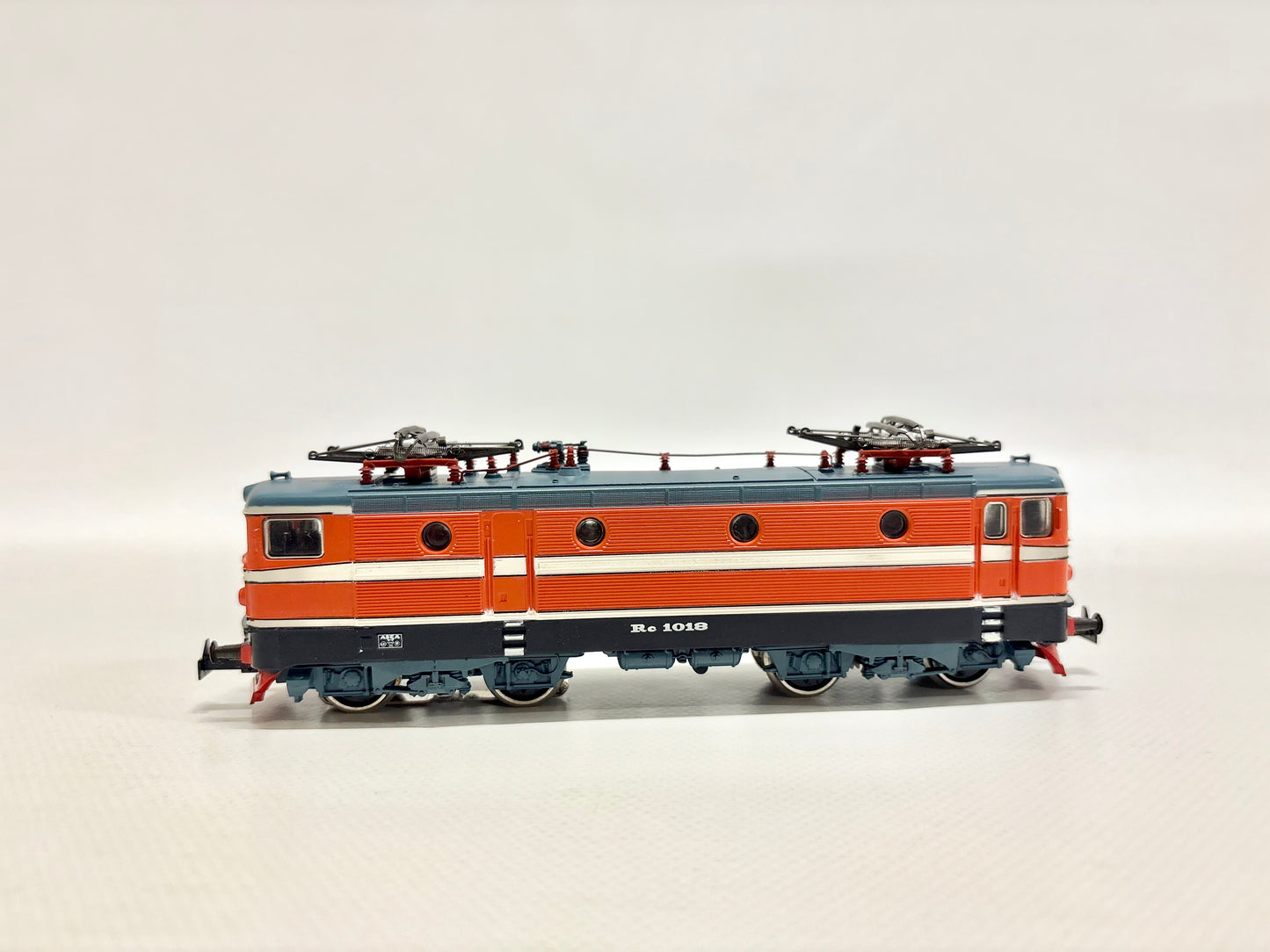 Märklin 3043 E-Lok Rc1018 SJ AC H0