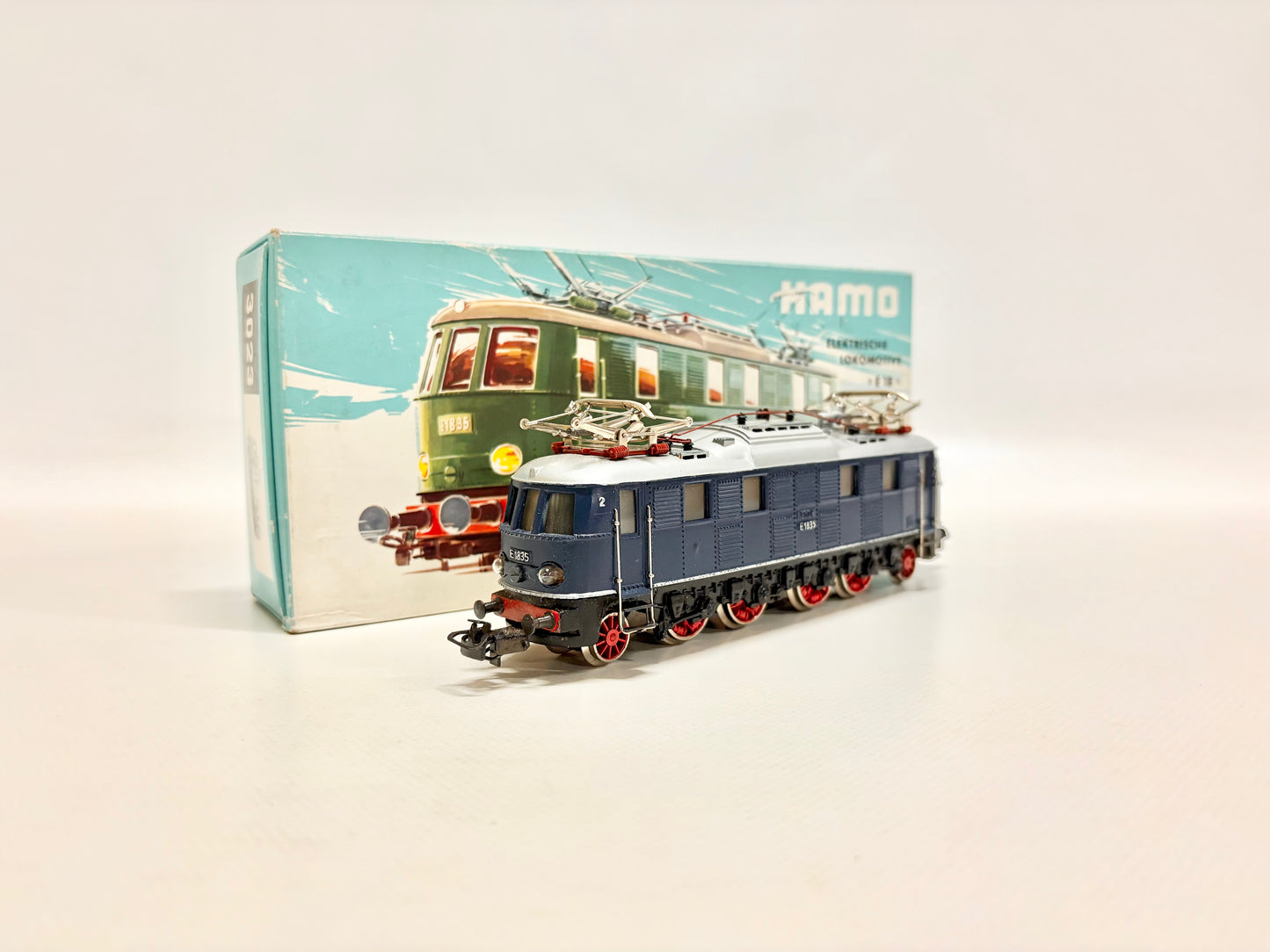 Märklin 3023 E-Lok Br E18 35 DB AC H0