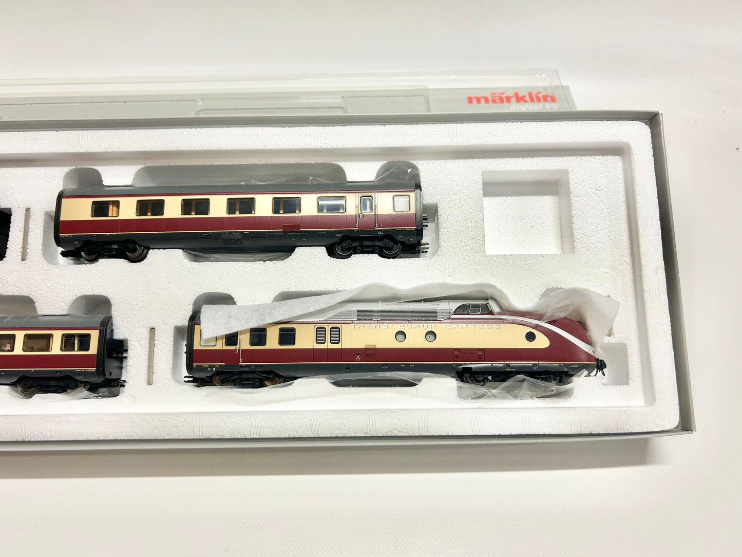 Märklin 37605 Digital + Sound Br 601 TEE Triebwagen H0