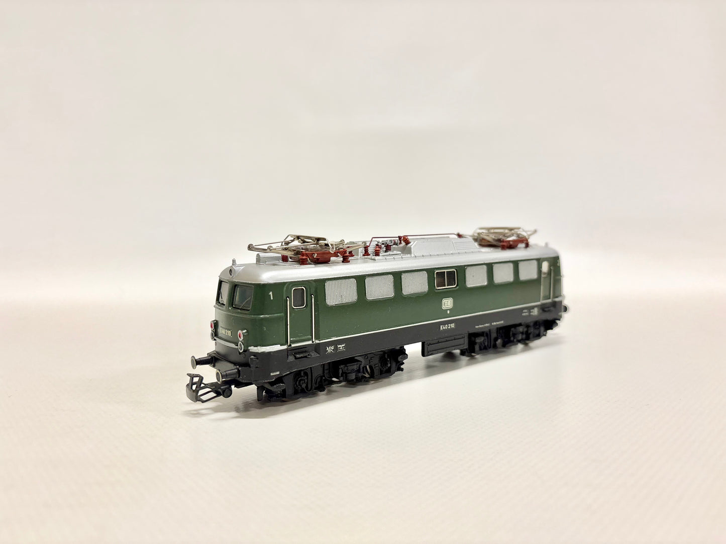 Märklin 3040 E-Lok Br E40 210 DB AC H0