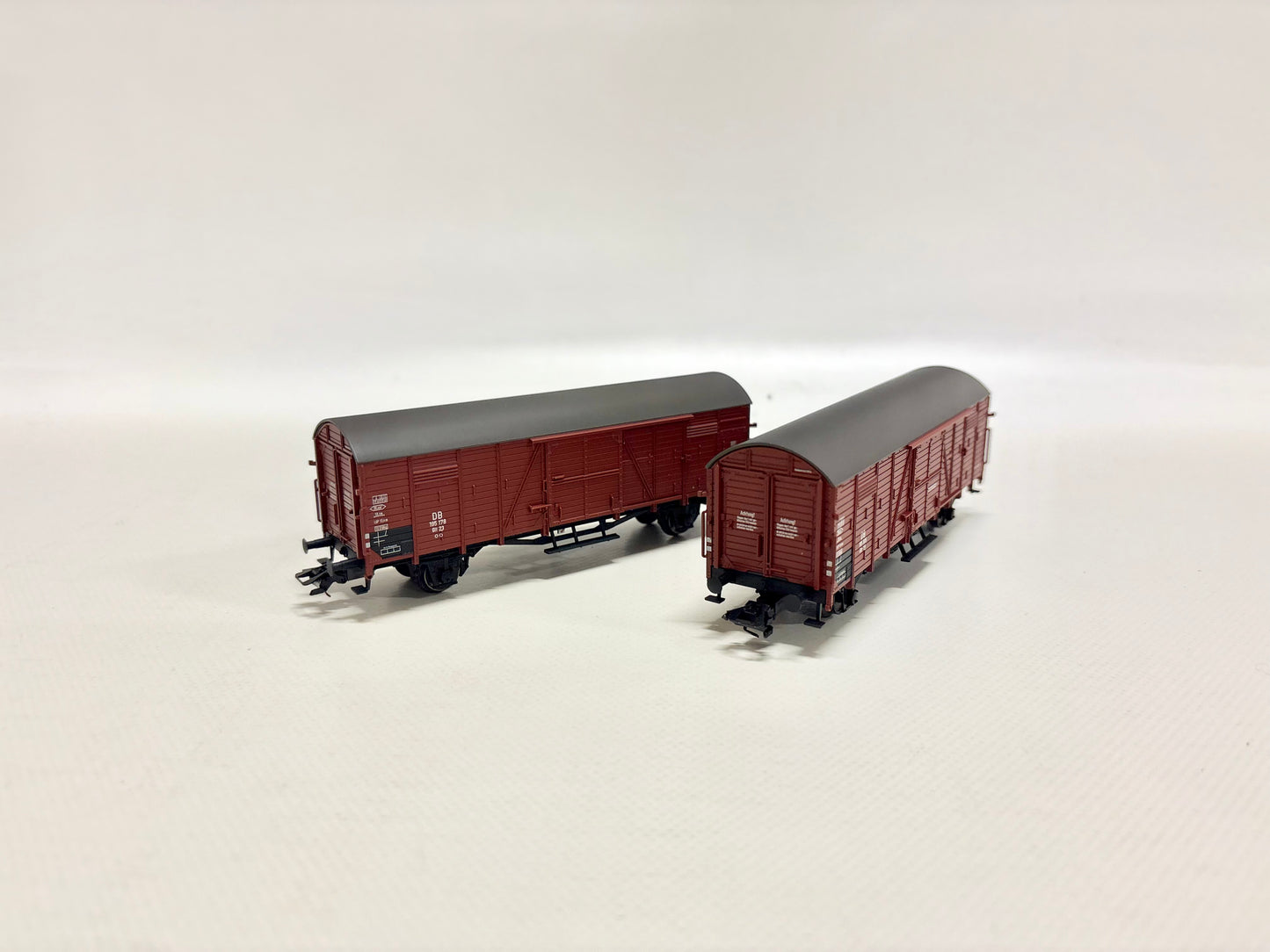 Märklin 00794 2x Gedeckte Güterwagen DB AC H0