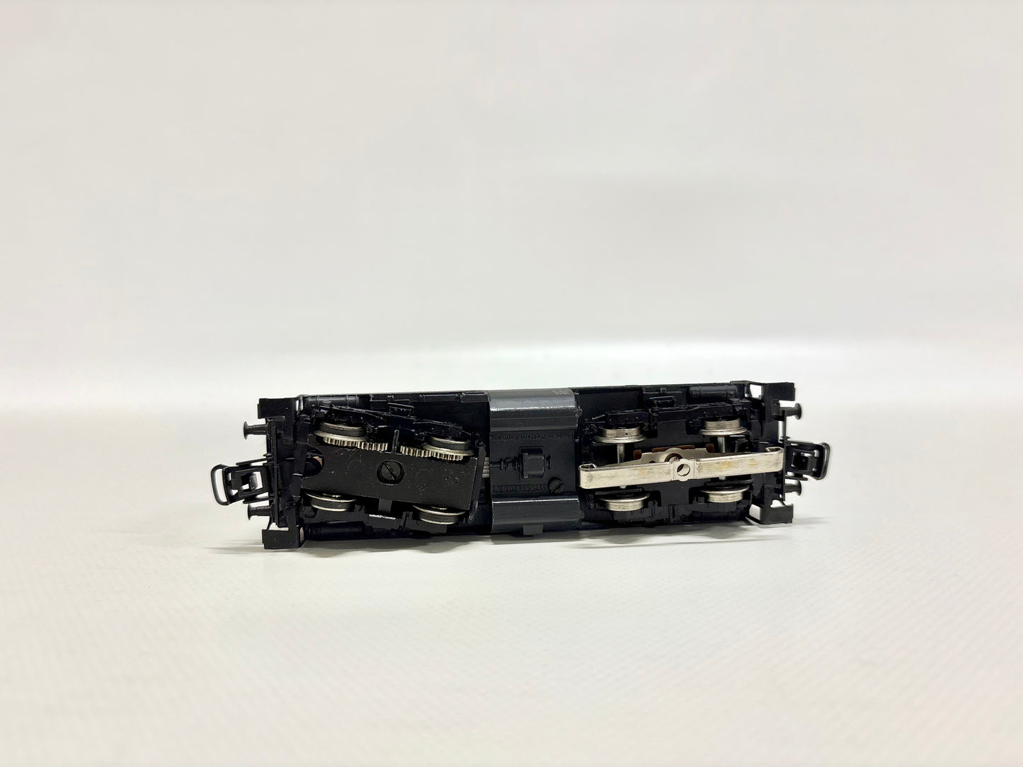 Märklin 3072 Diesellok V100 2215 DB AC H0