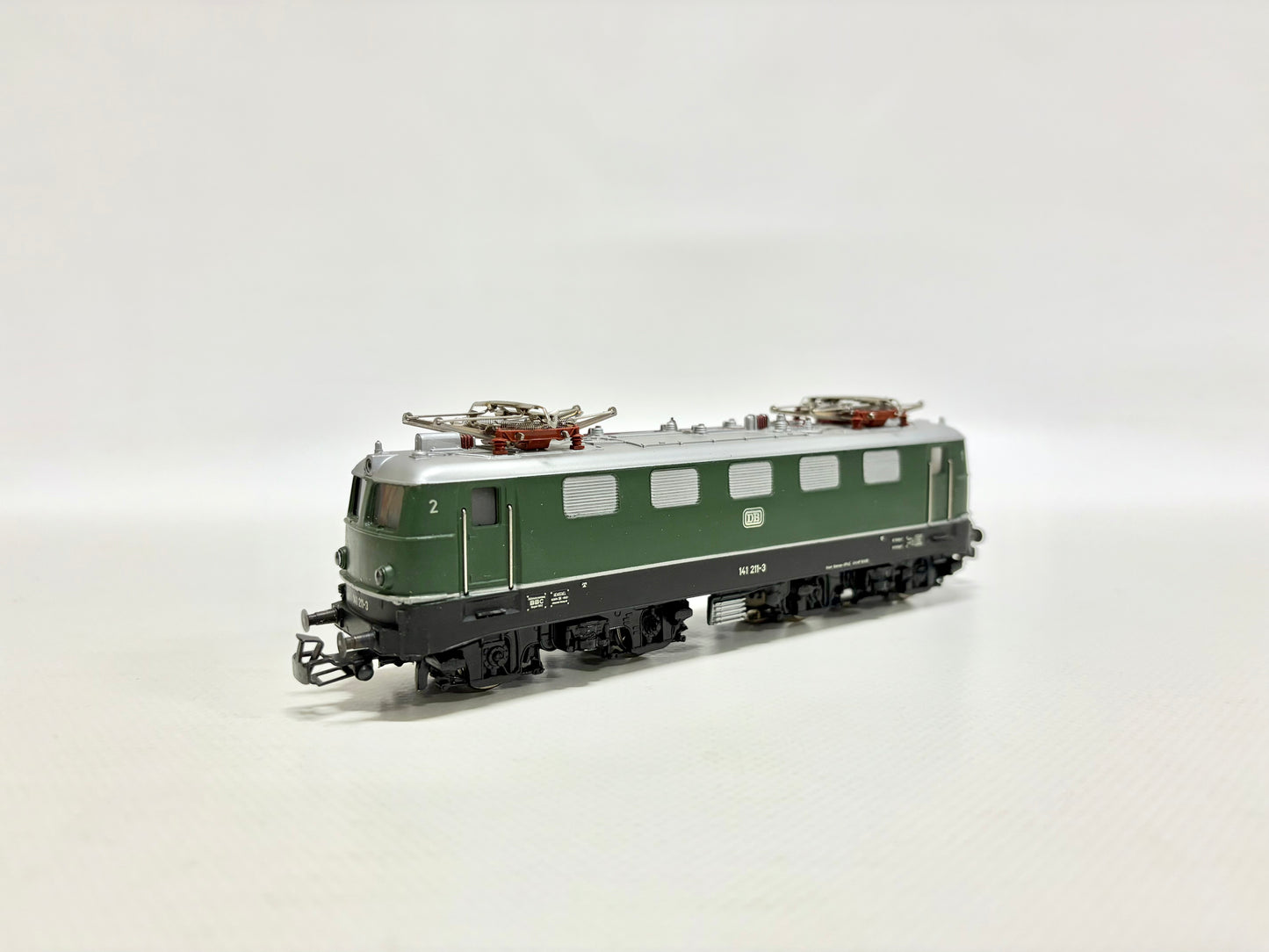 Märklin 3037 E-Lok Br 141 211-3 DB AC H0