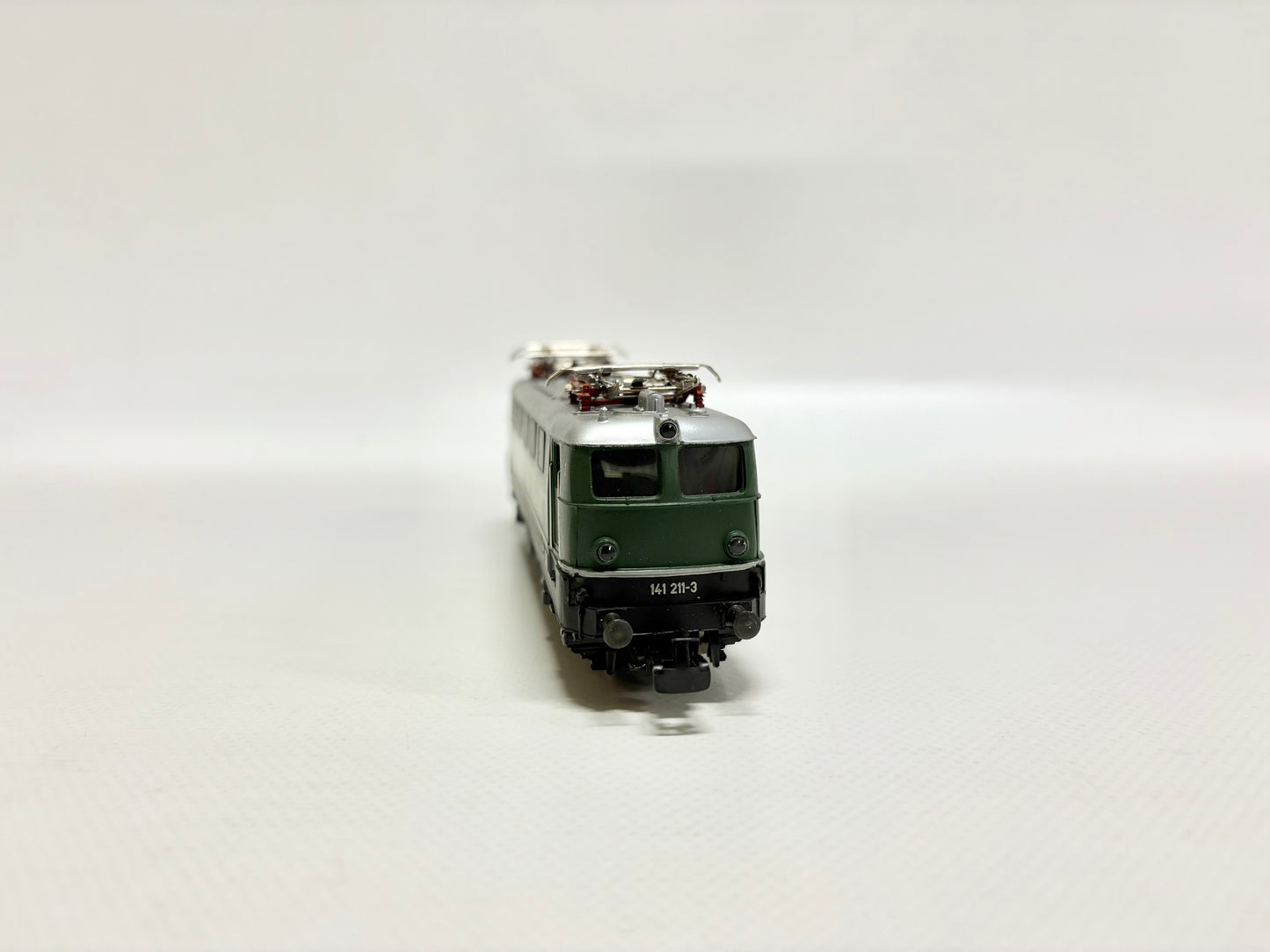 Märklin 3037 E-Lok Br 141 211-3 DB AC H0