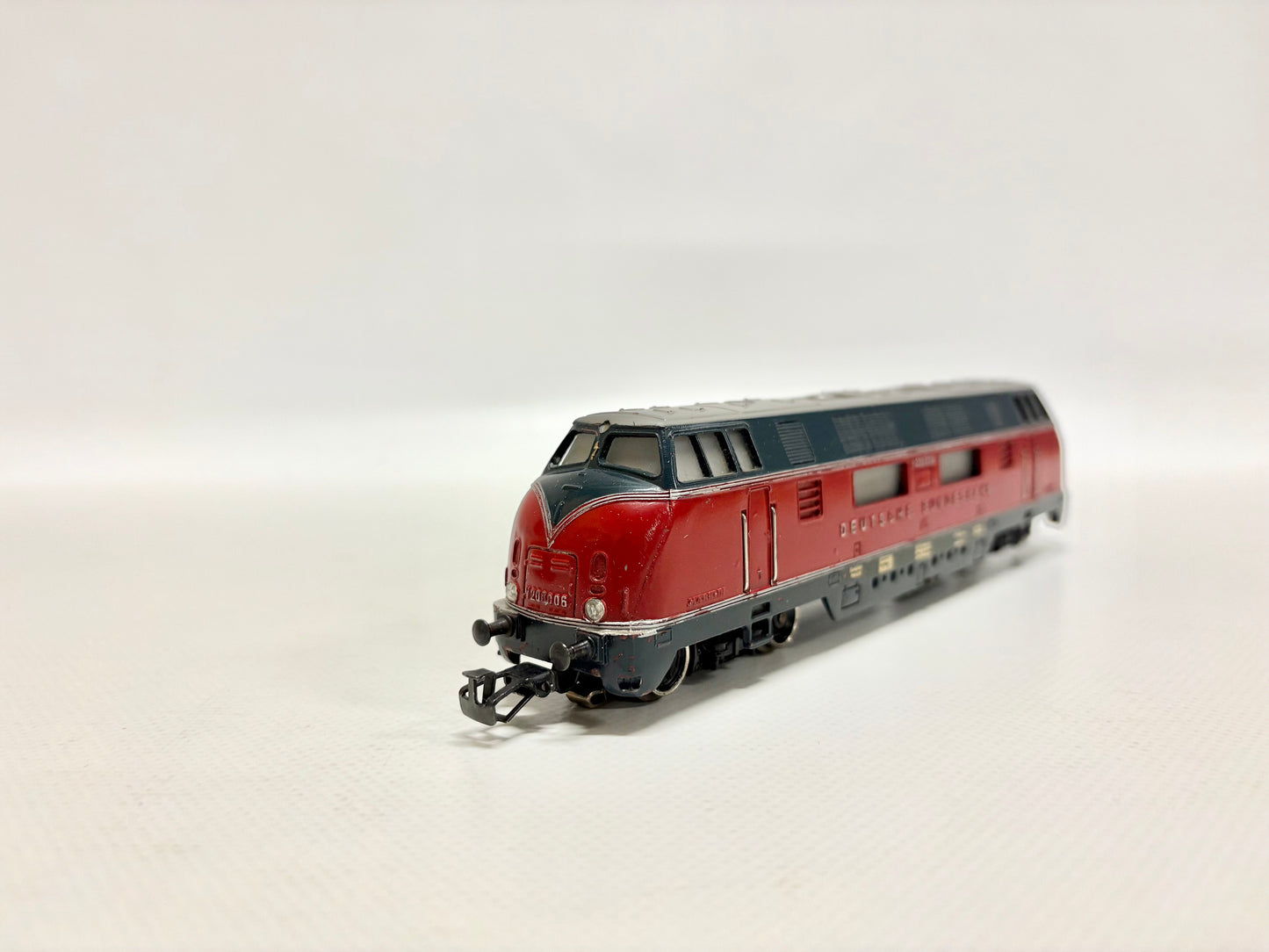 Märklin 3021 Diesellok V200 006 DB AC H0