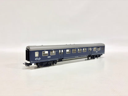 Märklin 4049 Personenwagen Niederländischer Schnellzugwagen mit Innenbeleuchtung NS AC H0