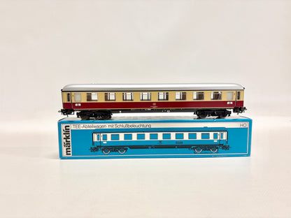 Märklin 4089 Personenwagen TEE-Schnellzugwagen mit Schlussbeleuchtung DB AC H0