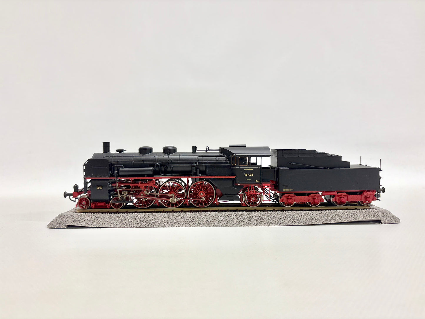 Roco 63361 DSS Dampflok Br 18 402 DRG DC H0