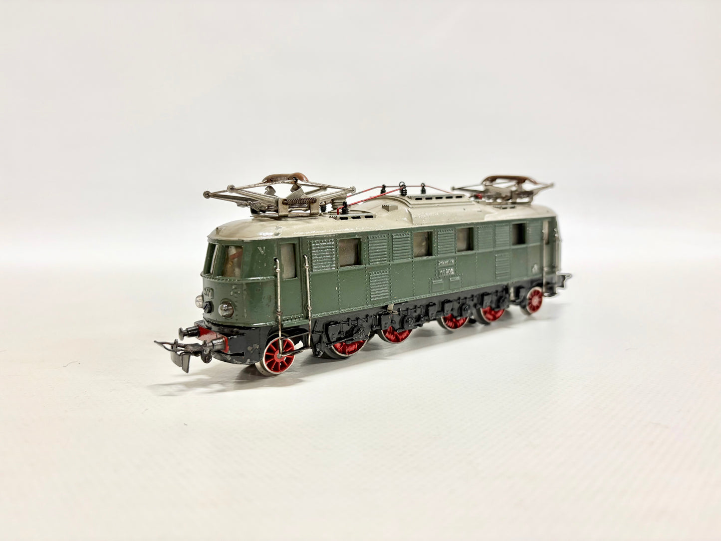 Märklin MS 800 E-Lok E18 DB 1950er Jahre AC H0