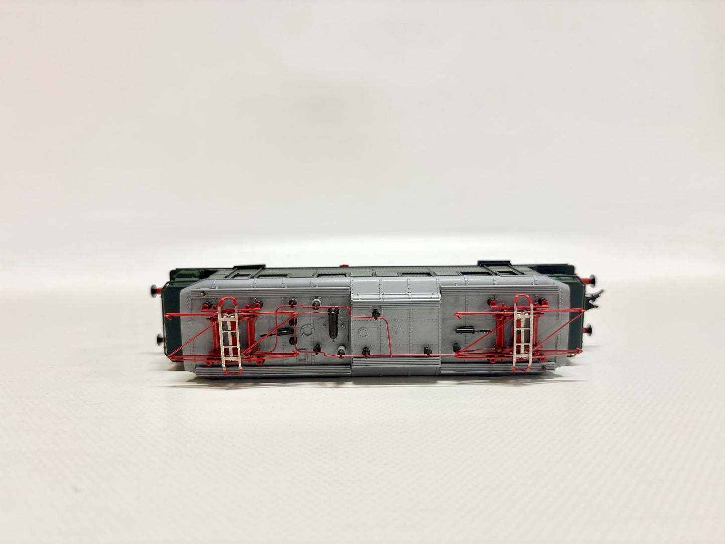 Roco 43377 E-Lok Br 244 136-8 DR DC H0