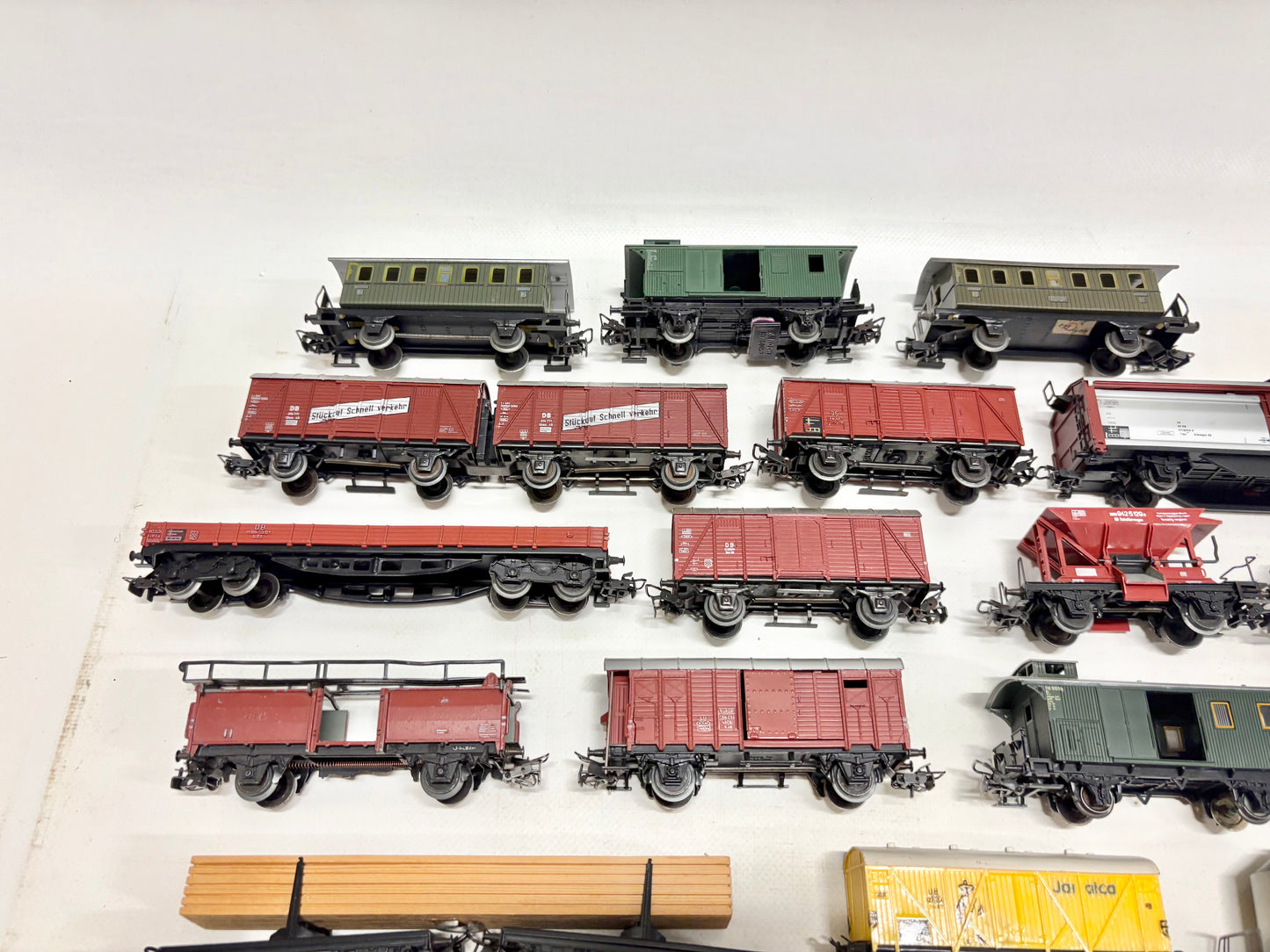 Märklin 25x Güter- & Personenwagen Konvolut AC H0