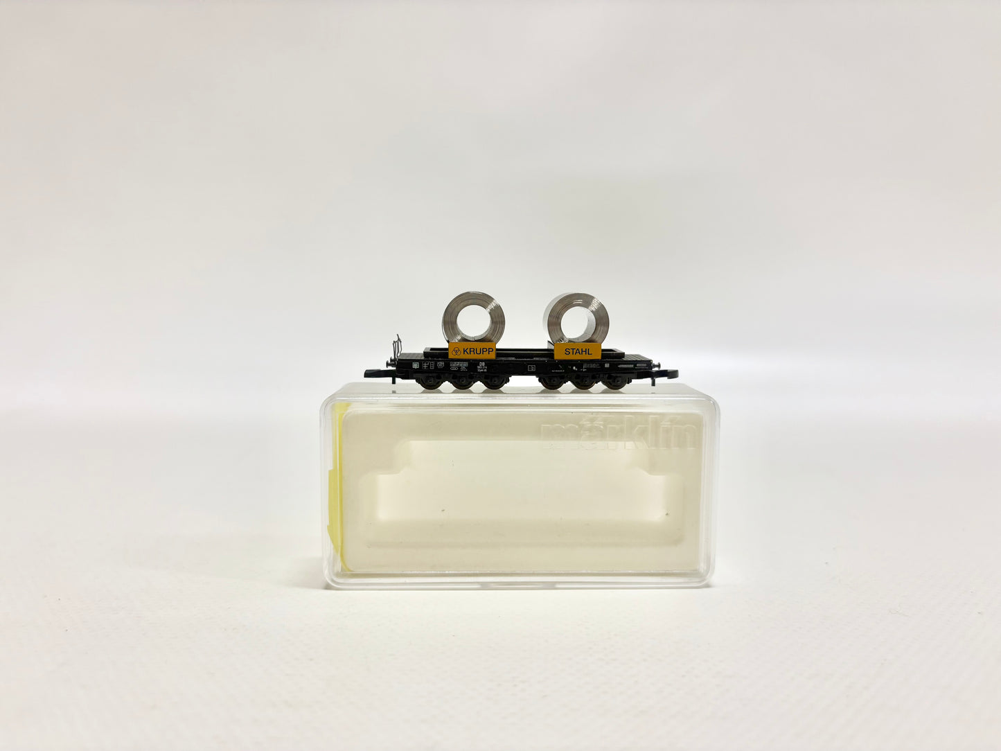 Märklin aus 82353 Güterwagen Schwerlastwagen mit Stahlrollen DB Spur Z