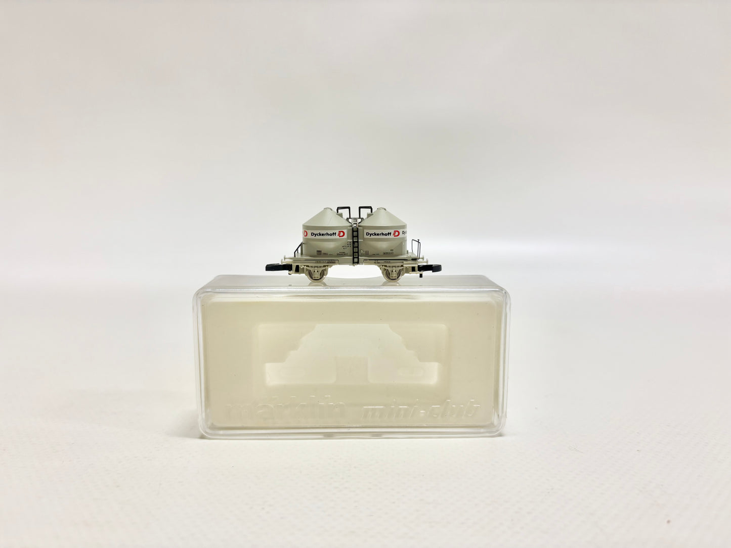 Märklin 8632 Güterwagen Staubgut Behälterwagen "Dyckerhoff" SBB Spur Z