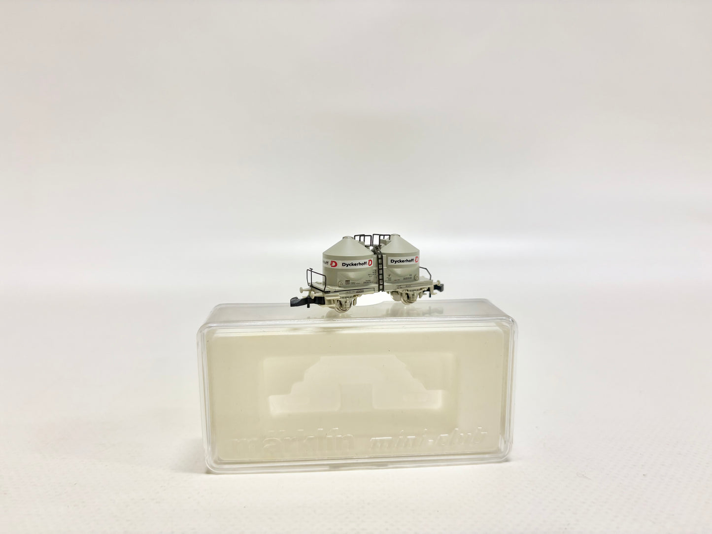 Märklin 8632 Güterwagen Staubgut Behälterwagen "Dyckerhoff" SBB Spur Z