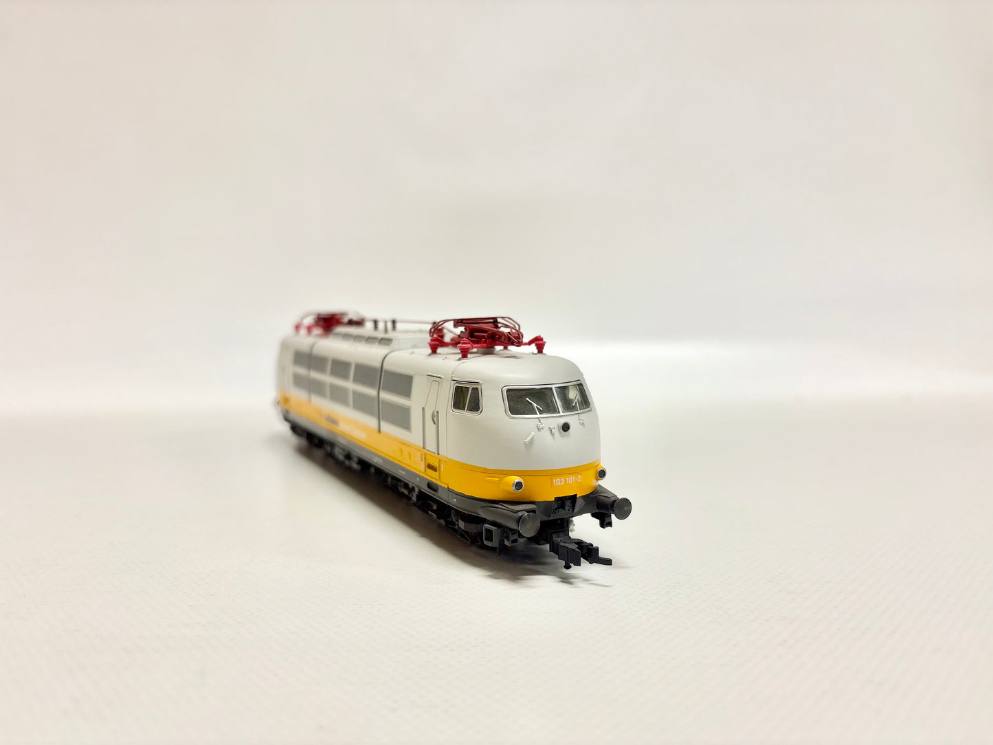 Fleischmann 4378 E-Lok Br 103 102-2 "Lufthansa-Airport-Express" DB DC H0