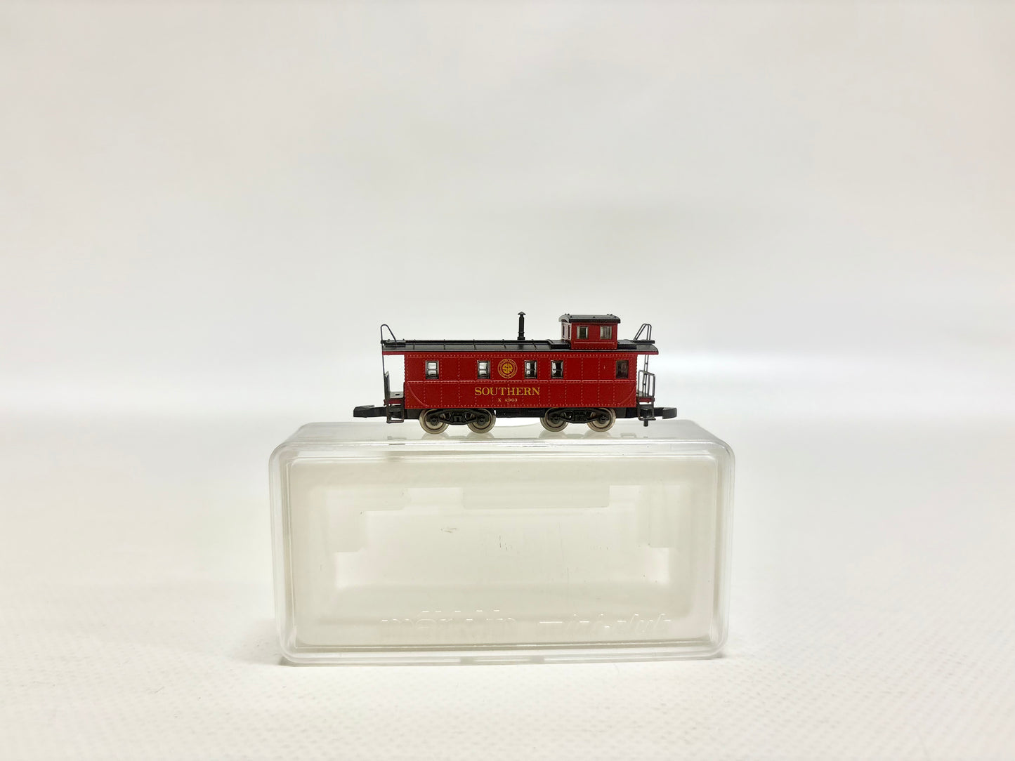 Märklin 8679 Güterwagen Caboose Southern Railroad Spur Z