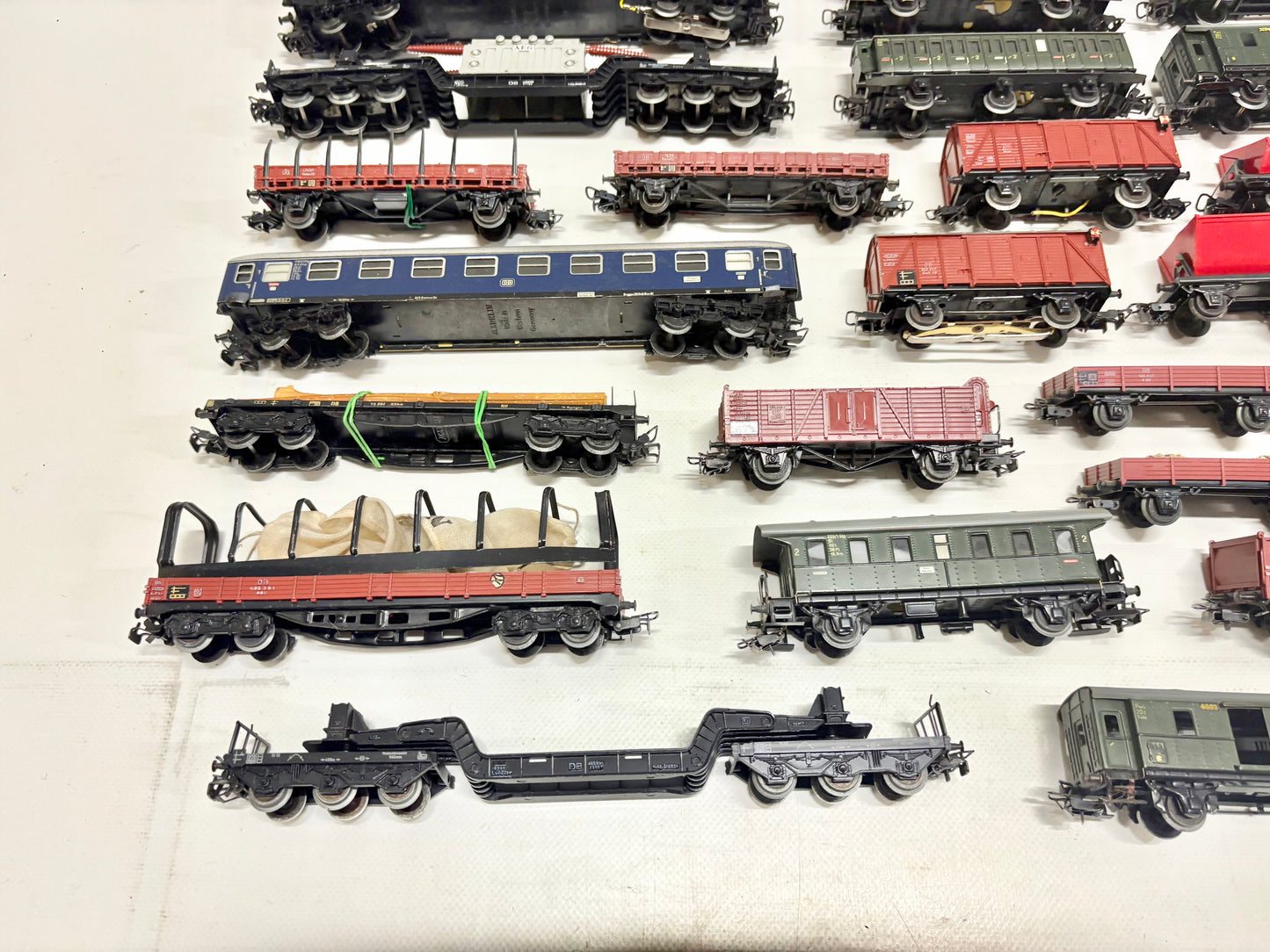 Märklin 26x Güter- & Personenwagen Konvolut DB AC H0