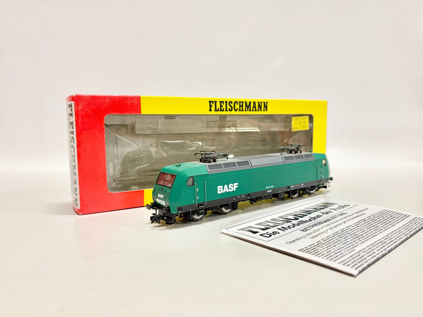 Fleischmann 80 4320K E-Lok Br 145-CFL 002 BASF DC H0