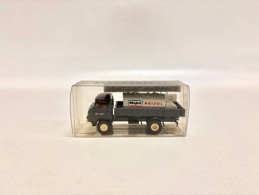 Brekina 43218 Borgward B655 "Mobil" Tank-LKW H0