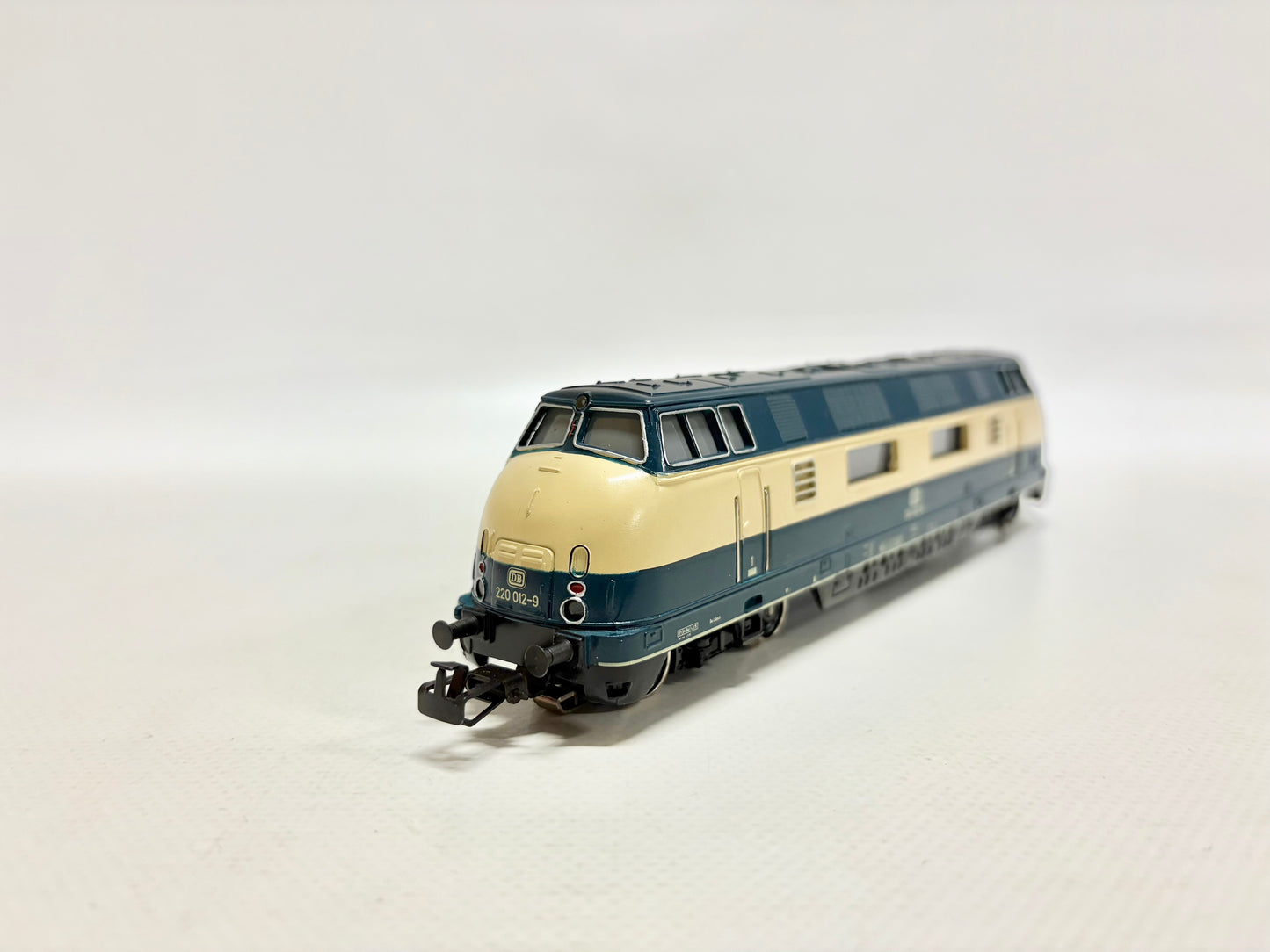 Märklin 3081 Diesellok Br 220 012-9 DB AC H0