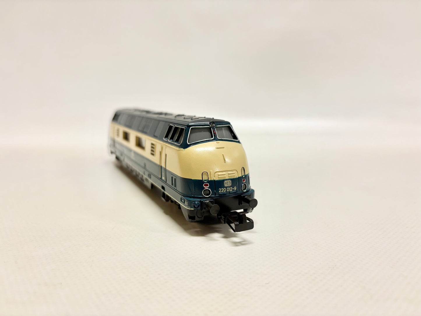 Märklin 3081 Diesellok Br 220 012-9 DB AC H0