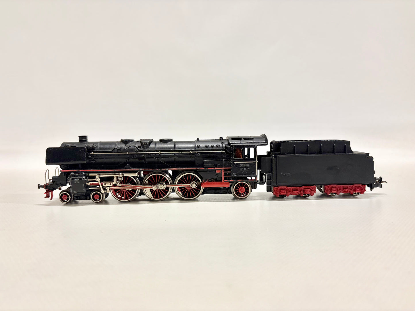 Märklin F 800 Dampflok Br 01 097 DB AC H0