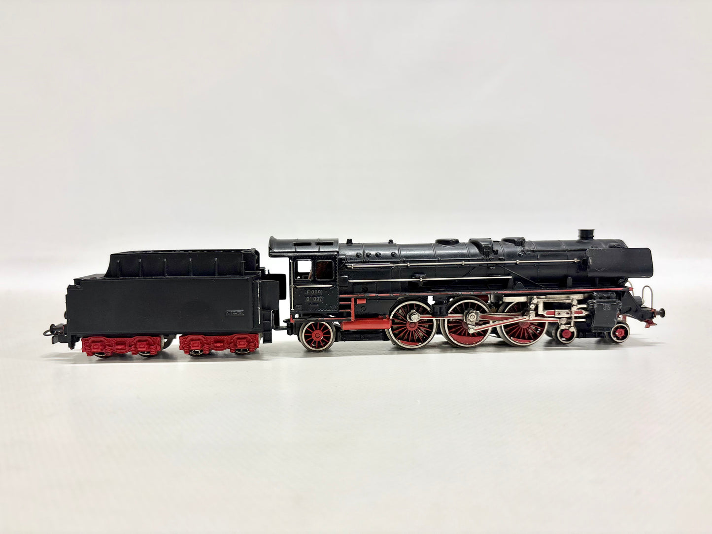 Märklin F 800 Dampflok Br 01 097 DB AC H0