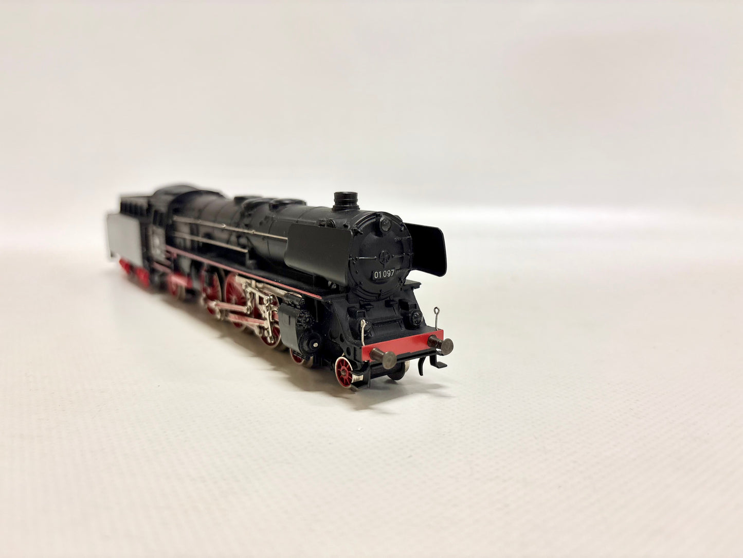 Märklin 3048 Dampflok Br 01 097 mit Rauchsatz DB AC H0